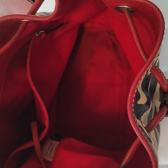 Dooney & Bourke - Picture 5 of 7